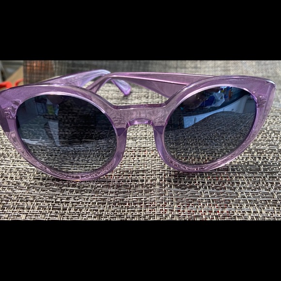 Diff Purple sunglasses - Picture 2 of 12